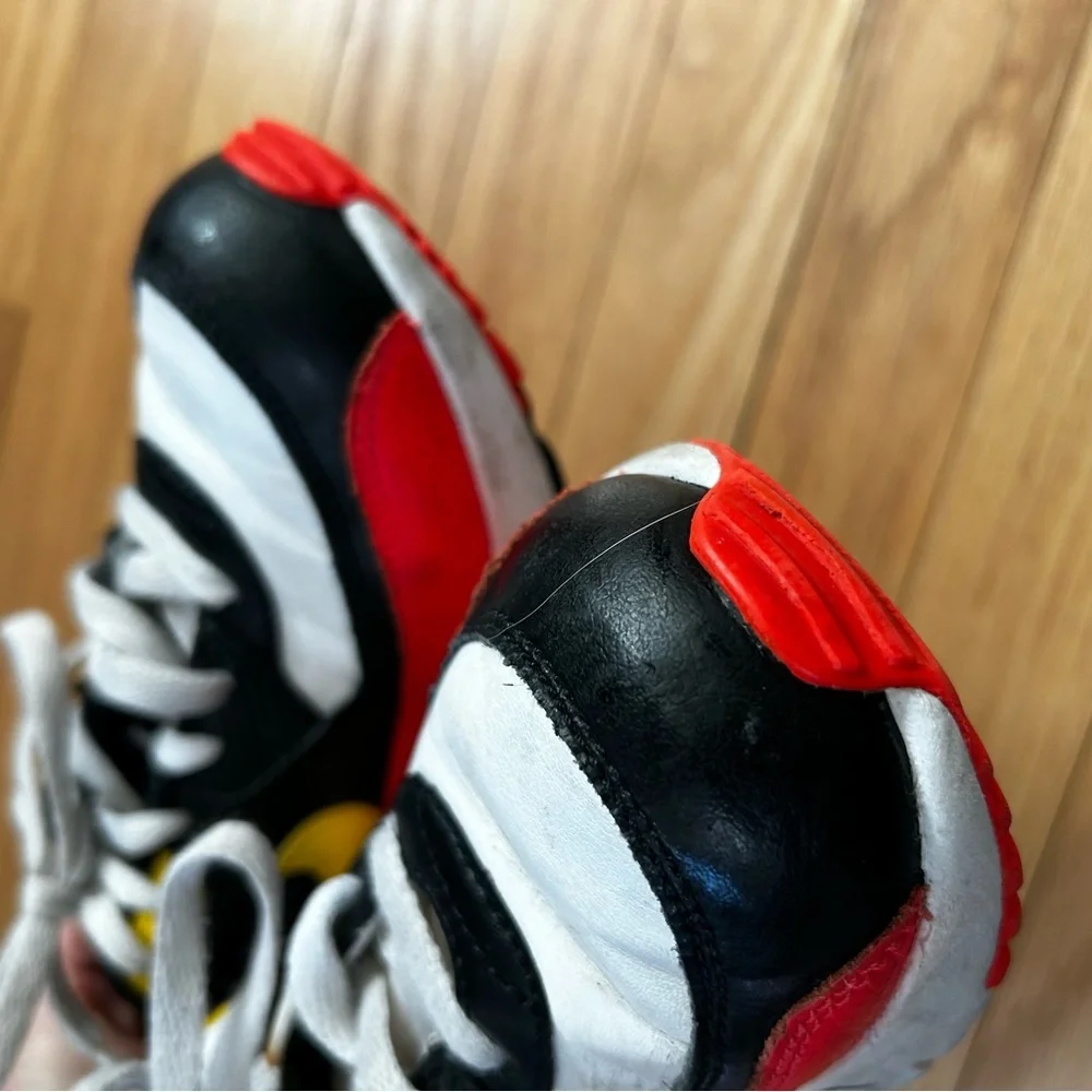 NIke Air Max 90 Youth Sneakers Size US 3 Big Kids